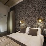 1880 Atypical Rooms - Thumbnail