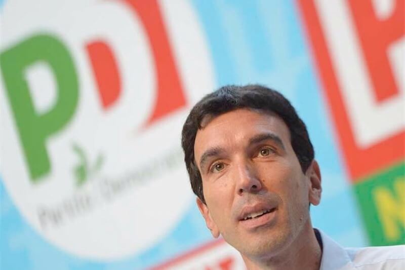 Maurizio Martina, il segretario del Pd parteciperà al Roma Pride 2018 (ma nessuno dice nulla a Dario Nardella)