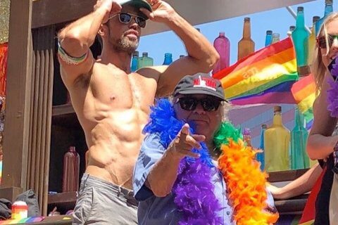 Los Angeles Pride 2018 con Danny DeVito guest star - le foto - Scaled Image 2 6 - Gay.it
