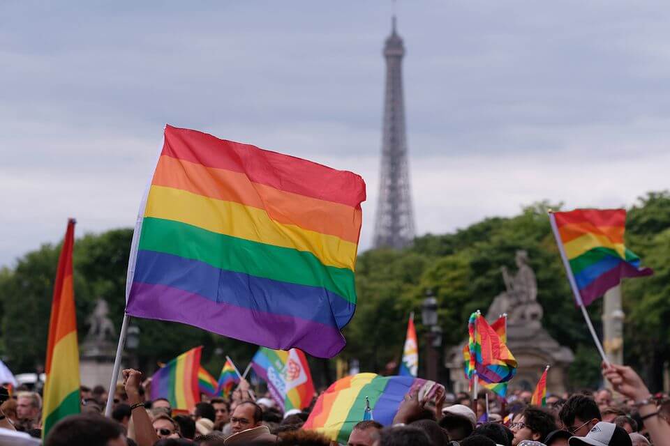 Omotransfobia boom in Francia, + 39% dei casi nel 2019 - paris gay pride 5a0c95d0845b34003b7adfc6 - Gay.it
