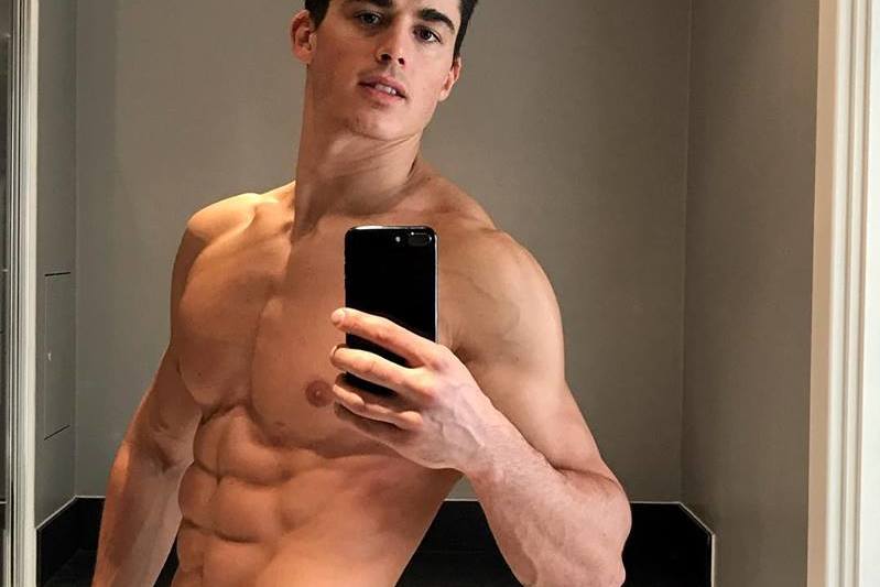 Addominali da favola, le foto dei modelli più sexy di Instagram!