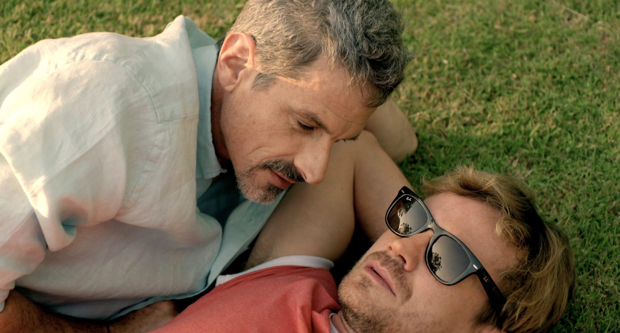 Nobody’s Watching, dall’Argentina a New York in cerca di fortuna - Nobodys watching 2 - Gay.it