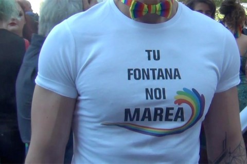 Il Ministro Fontana ribadisce: 'la famiglia che riconosciamo è quella sancita e tutelata dalla Costituzione' - Scaled Image 1 - Gay.it
