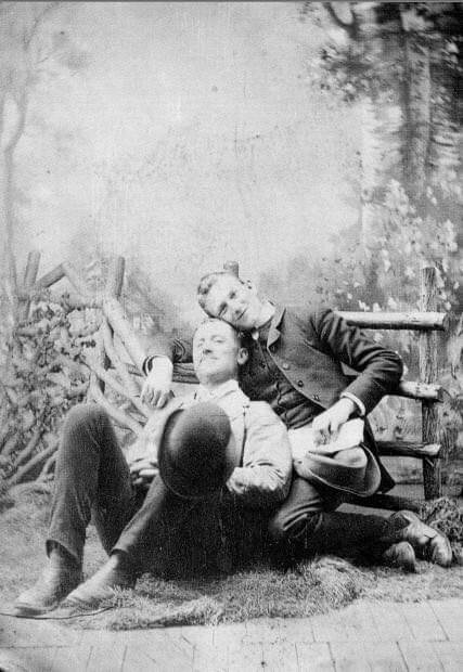 I ritratti delle coppie gay vintage dell'800 - USA 1880 - Gay.it