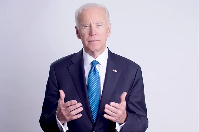 Joe Biden lancia una nuova campagna per promuovere l’accettazione LGBTQ          in famiglia