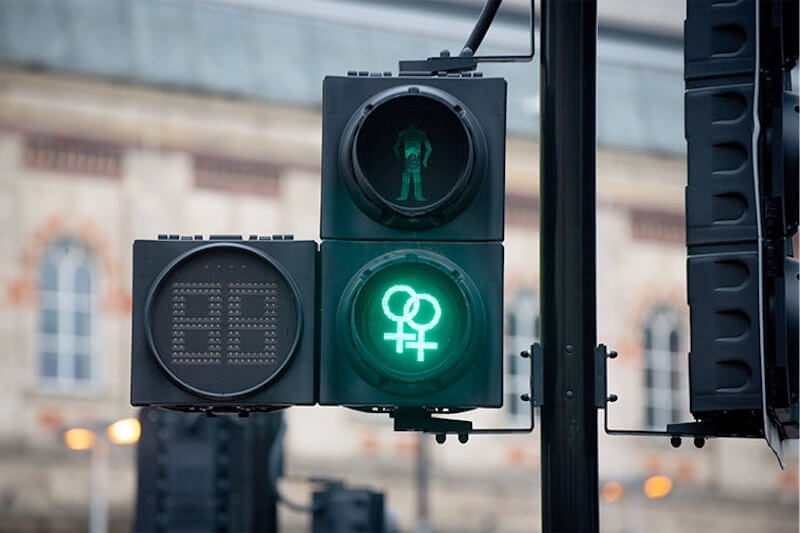 Manchester, semafori LGBTQ+ per il Pride