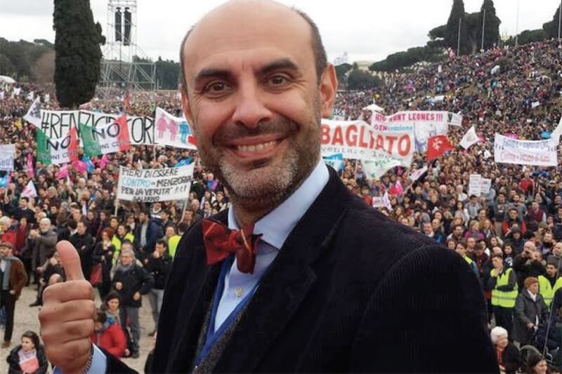 Pillon insiste: "L'Italia è un Paese più che tollerante, pochissimi i casi autentici di omotransfobia" - Scaled Image 26 - Gay.it