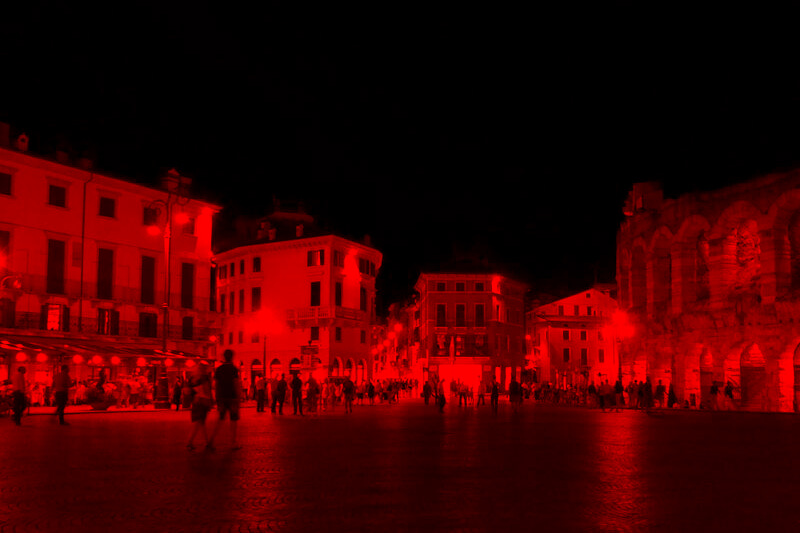 Verona: insulti e schiaffi in piazza a coppia gay - verona - Gay.it