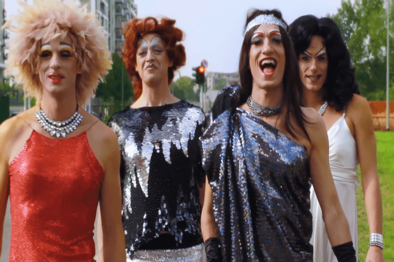 Essere Divina, il laboratorio drag aperto a uomini e donne