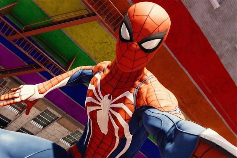 Marvel’s Spider-Man, un fiume di bandiere arcobaleno per il videogioco Playstation - Marvel Spider Man - Gay.it