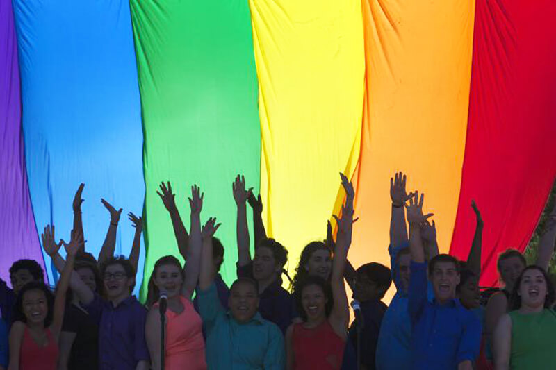 Scende in campo il Partito gay: ecco chi c’è dietro