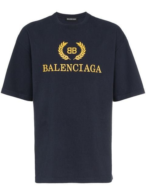 5 capi must have da avere questo mese - Settembre - balenciaga - Gay.it