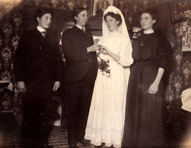 Scatti vintage di matrimoni LGBT+