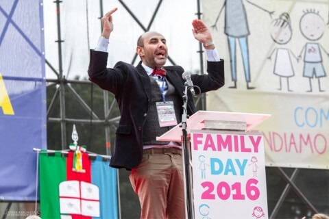 Umbria: la Lega attacca la legge contro l'omofobia: "Bambini consegnati alle lobby gay, la polverizzeremo" - pillon - Gay.it