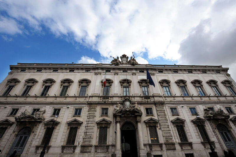 Niente casa, sei trans: il tribunale di Trento condanna al risarcimento per discriminazione