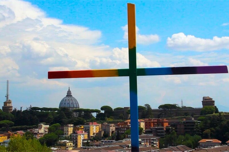 “La stessa strada. Cristiani LGBT sulla Via Francigena”, ecco il documentario di Marco Mura