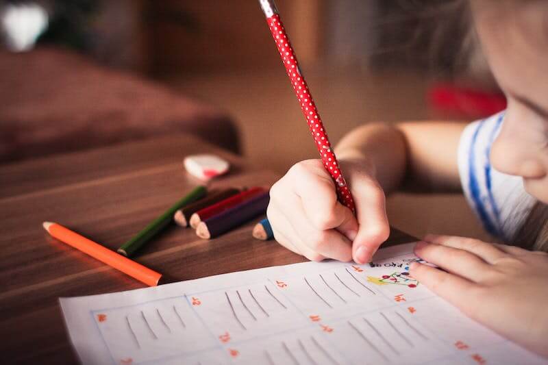Esercizio a scuola contro le discriminazioni: scrivere una lettera d’amore gay