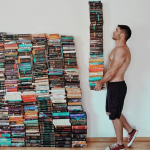 James Trevino e la sua libreria - Thumbnail