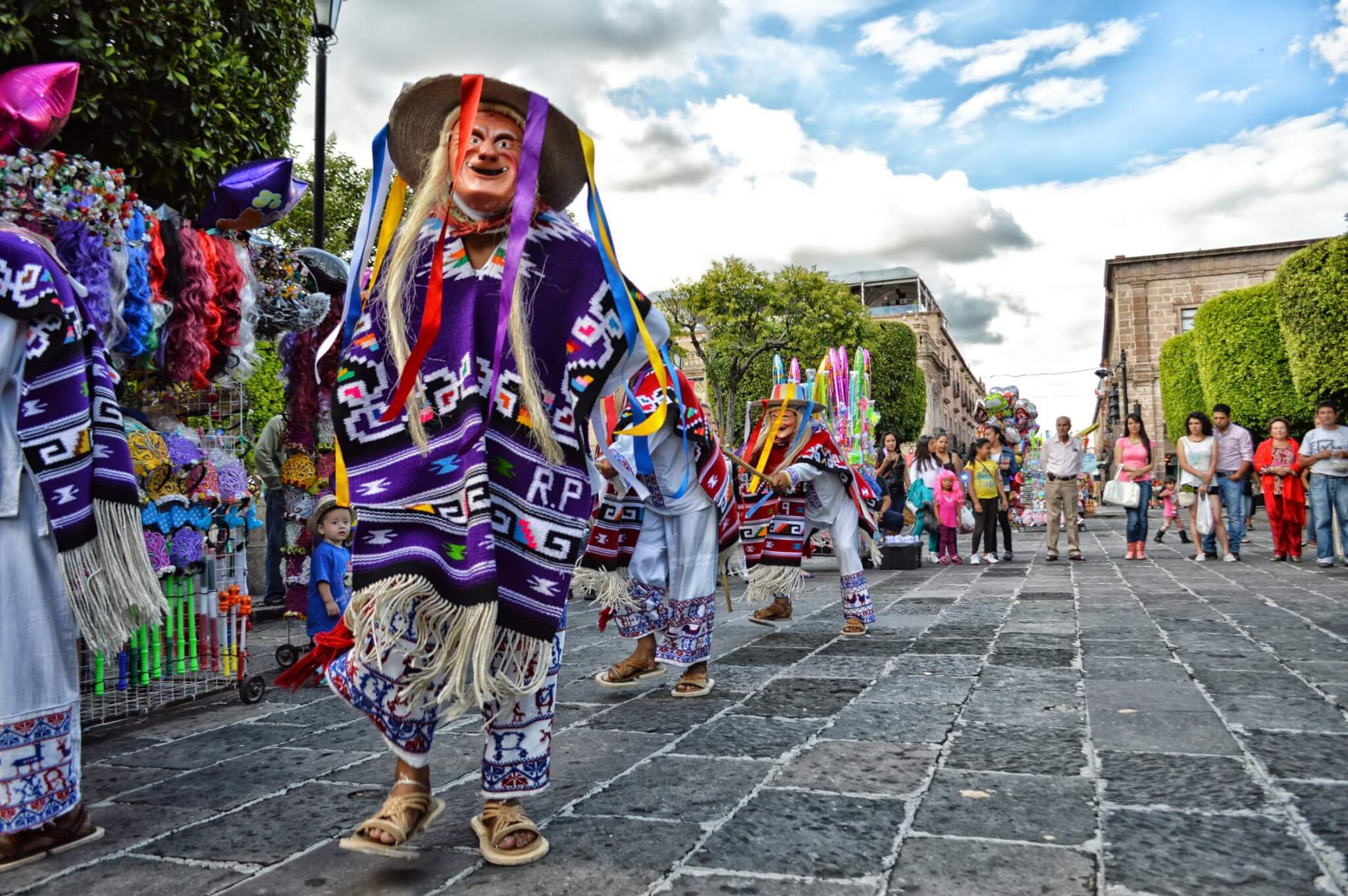 L'essenza del Messico: fascino senza tempo tra spiagge e cultura - messico feste - Gay.it