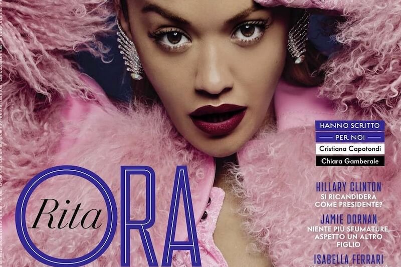 Rita Ora torna a parlare della sua bisessualità: ‘le mie esperienze con donne le ho avute da adolescente’