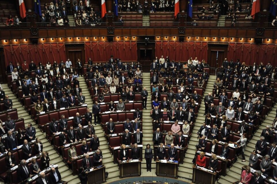 5 Stelle presentano proposta di legge contro l’Omofobia e Transfobia (che non si farà mai)