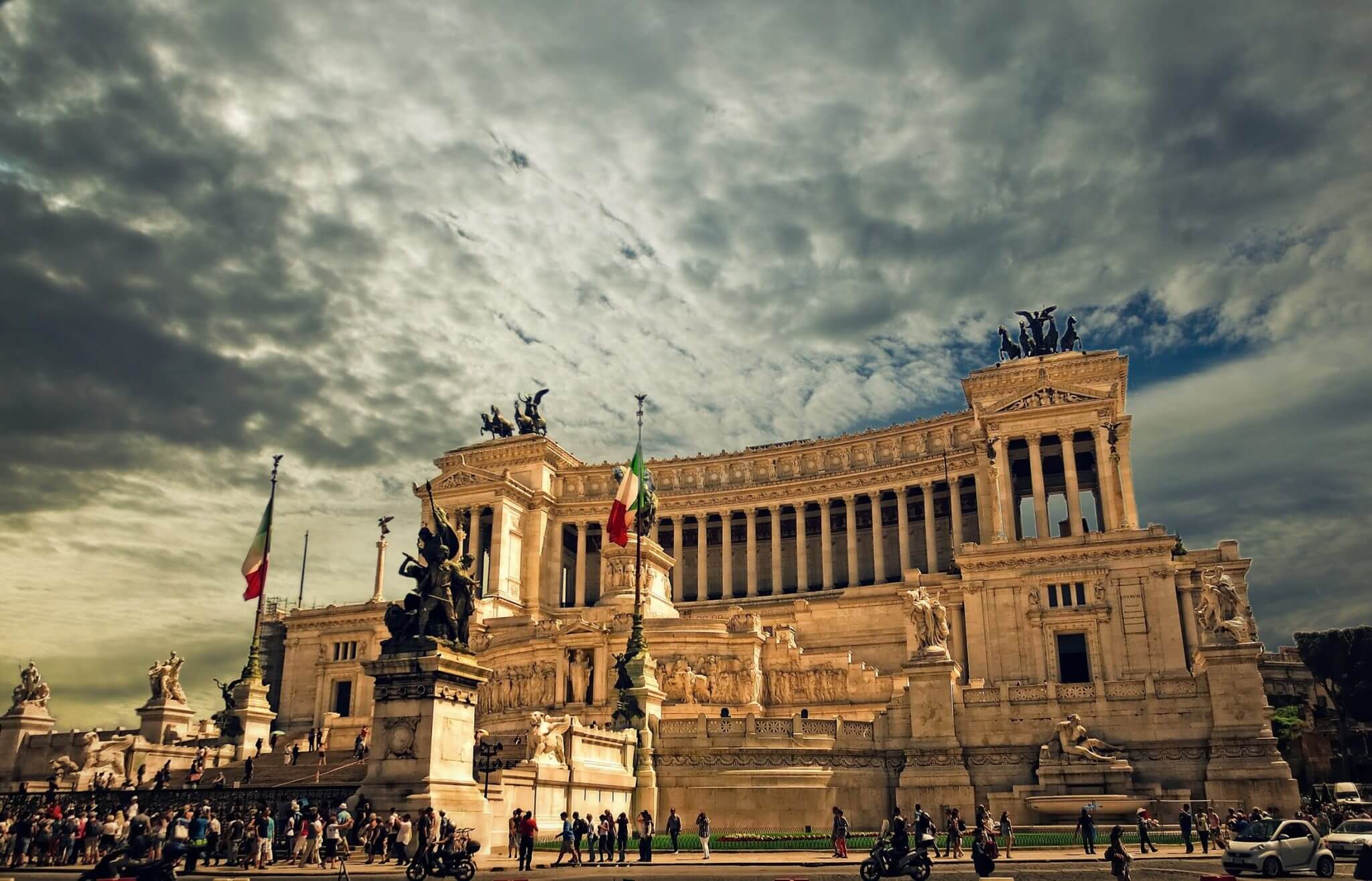Un week-end romano: i migliori hotel gay-friendly della Capitale - vittorio emanuele monument rome rome palace altare della patria 56886 - Gay.it