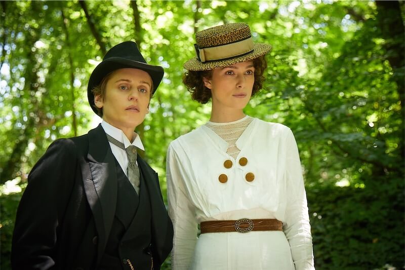 Colette arriva al cinema, clip in italiano in esclusiva con Keira Knightley e Denise Gough