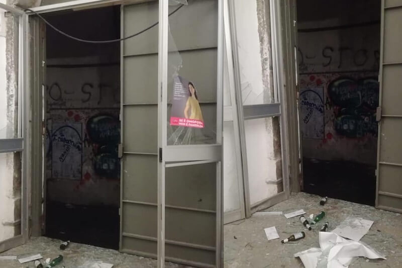 Arcigay Salerno, vandalizzata la sede