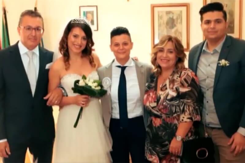 C’è posta per Te, l’amore LGBT abbatte l’omofobia e trionfa in prima serata – i video