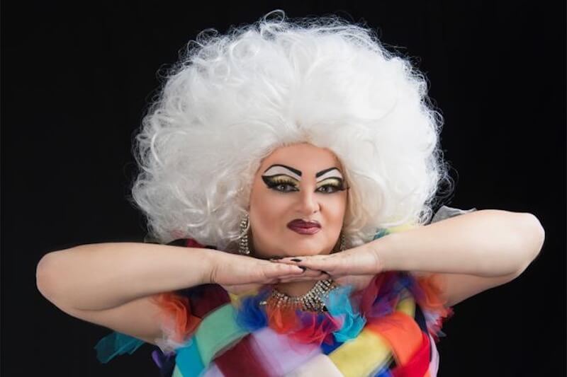 “Tadà”: Ivana Vamp conduce la prima rubrica drag in tv, su Rtv38