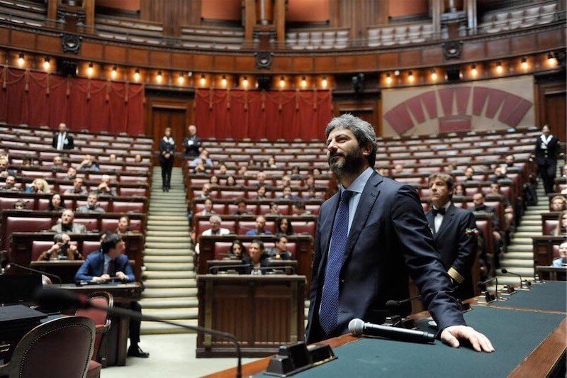 Roberto Fico, ‘la scuola prima istituzione contro l’omofobia’