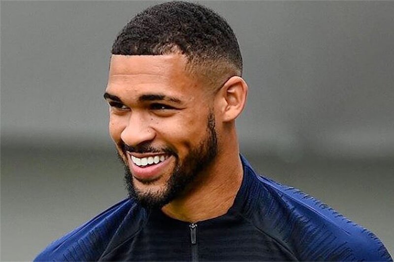 Ruben Loftus-Cheek del Chelsea smentisce i rumor: ‘non sono gay’