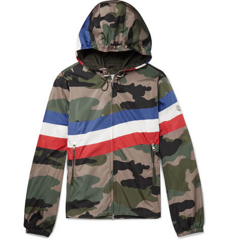5 capi camouflage da avere ora - moncler - Gay.it