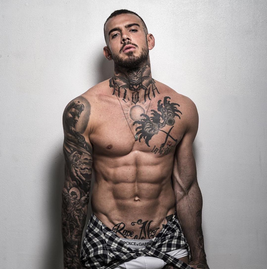 Lucas Peracchi: "Le mie insicurezze, le avance, le strane richieste e certi DM.." - 36136807 819421168247817 928280726317563904 n - Gay.it