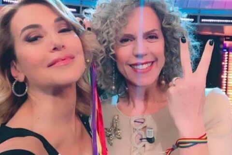 Barbara D'Urso, 'famiglia è dove c'è amore. Cosa farebbero Fontana e Pillon se avessero un figlio gay?' - Barbara DUrso - Gay.it
