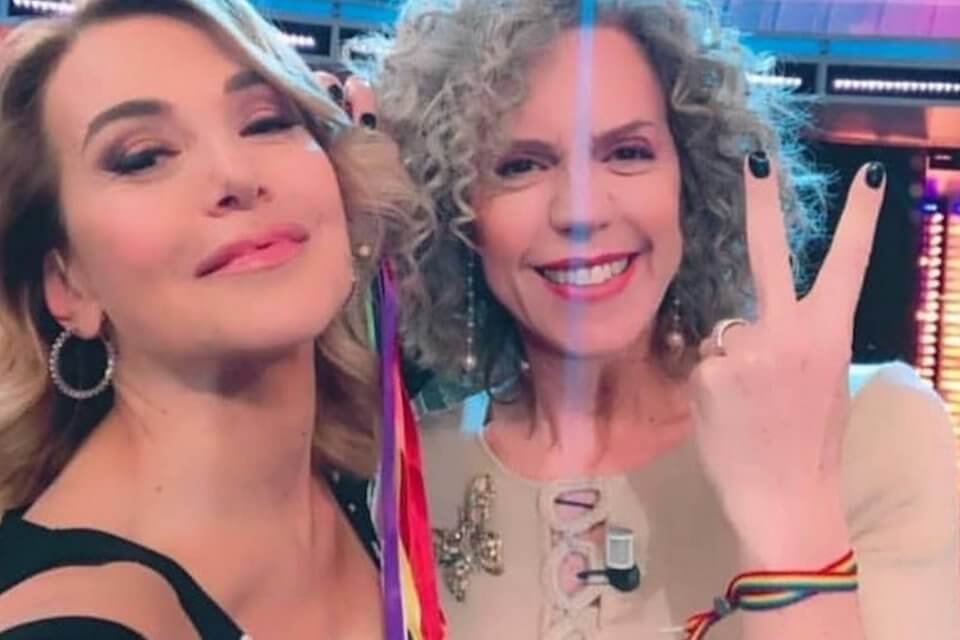 Barbara D’Urso, ‘famiglia è dove c’è amore. Cosa farebbero Fontana e Pillon se avessero un figlio gay?’