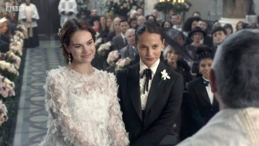 Lily James e Alicia Vikander spose per il ‘sequel’ di 4 matrimoni e un funerale – video