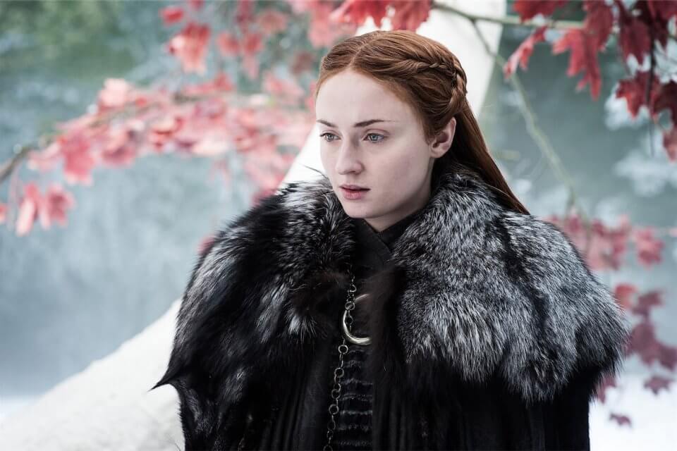 Sophie Turner di Game of Thrones, ‘ho avuto esperienze con donne’
