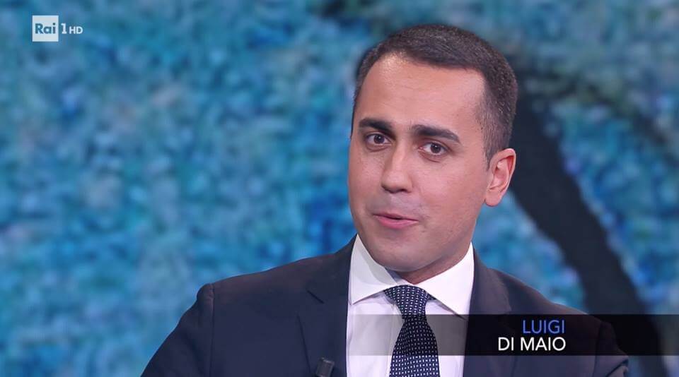 Luigi Di Maio: ‘la famiglia è mamma e papà, carte d’identità? In Italia non c’è l’adozione per i gay’