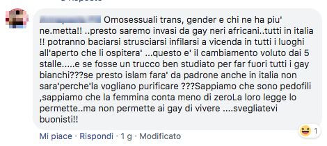 I commenti al selfie di Salvini con le due ragazze