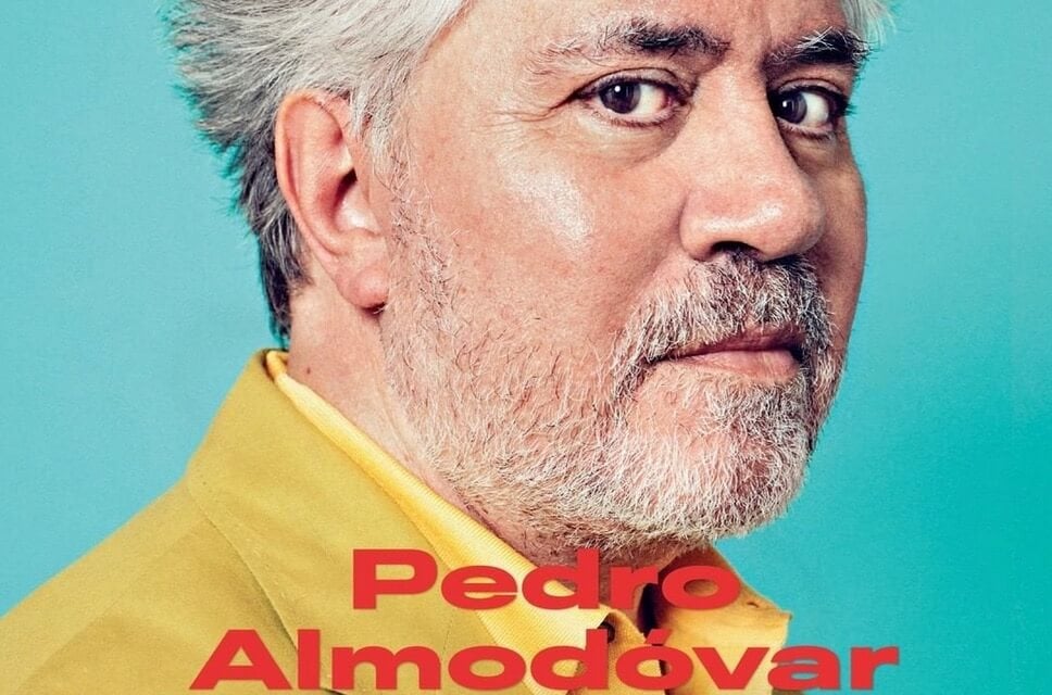 Pedro Almodovar contro il Papa: “non sta facendo a sufficienza contro gli abusi dei preti pedofili”