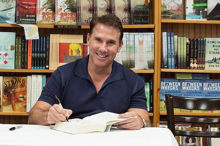 Nicholas Sparks, bufera per alcune mail razziste e omofobe
