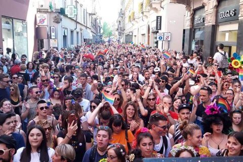 Onda Pride 2019, un weekend da 40.000 persone in strada - e sabato tocca a Roma - Pride - Gay.it