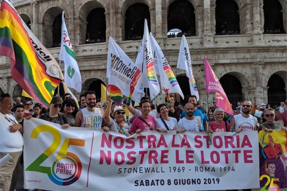 Roma Pride, intervista al portavoce: "Roma 2025 o Orlando 2026 per il World Pride, la Raggi ci sostenga" - Roma Pride 2019 1 - Gay.it