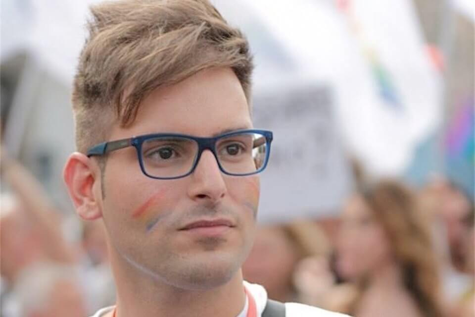 Roma, attivista LGBT aggredito: "Te meno fro*io de mer*a" - Tiziano De Masi - Gay.it
