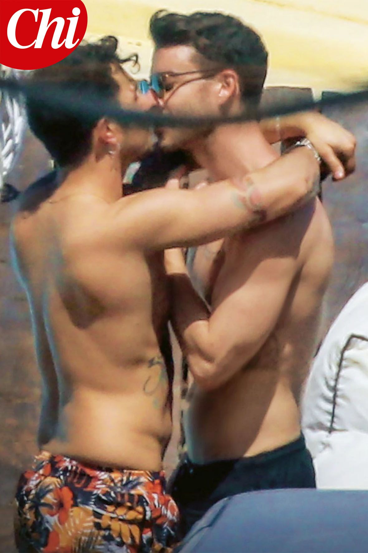 Marco Carta dice no al Modena Pride e vola a Mykonos con il fidanzato - marco carta - Gay.it