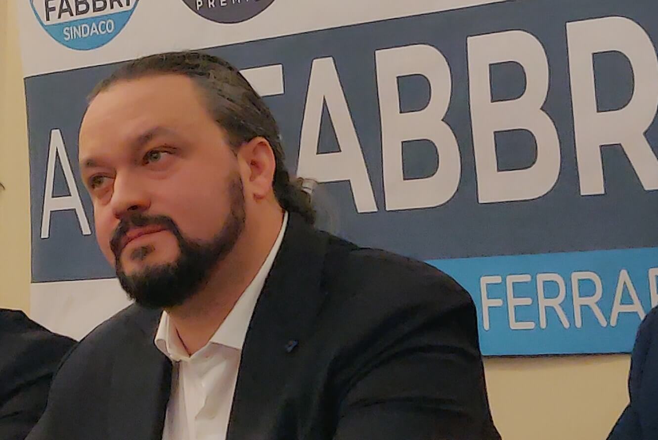 Ferrara, il sindaco leghista va al Pride e gli elettori di centrodestra gli scrivono: “l’omosessualità è un disordine della sfera sessuale”