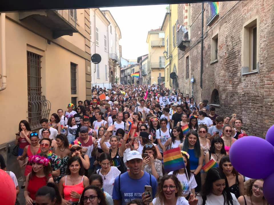 Onda Pride 2019: Quasi 80.000 persone in strada tra Cagliari, Monza, Pisa e Asti - Asti Pride - Gay.it
