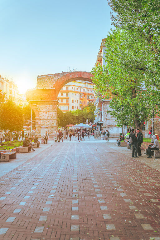Alla scoperta di Salonicco, una città gay-friendly di arte e cultura - Galeriu Arch - Gay.it