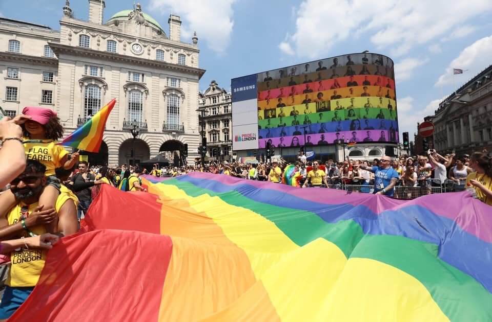 Inghilterra e Galles, il primo storico censimento quantifica la popolazione LGBTQI+ - London Pride 19 - Gay.it